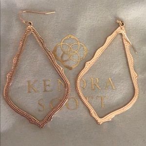 Kendra Scott Sophee Drop Earrings in Rose Gold